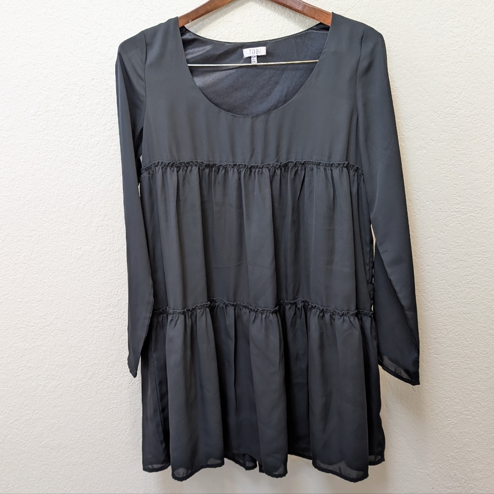 Tobi Brand BabyDoll Style black tiered long-sleeve Mini dress. Size Medium